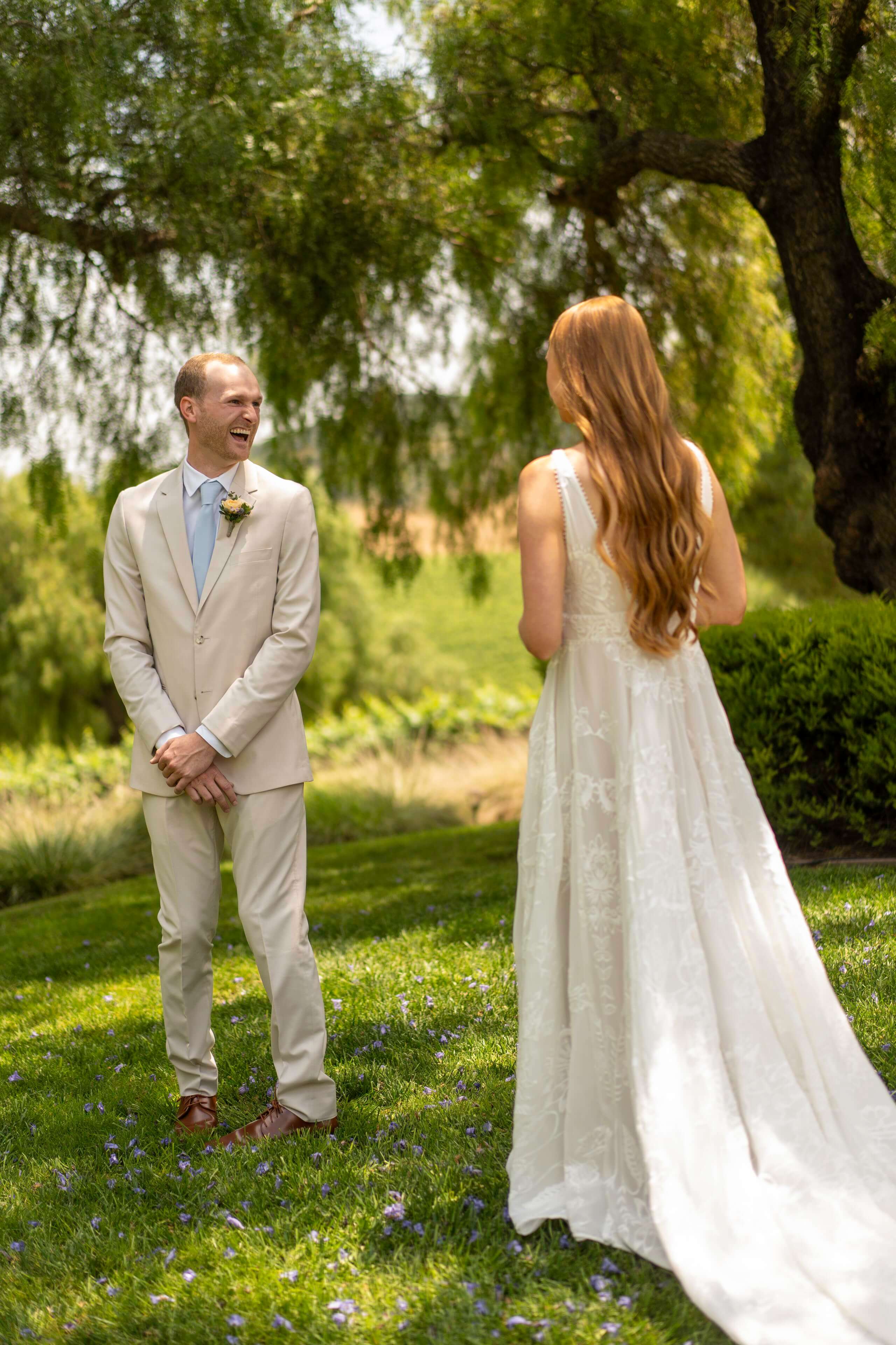 bride-groom-outdoor-first-look-timeless-images.jpg