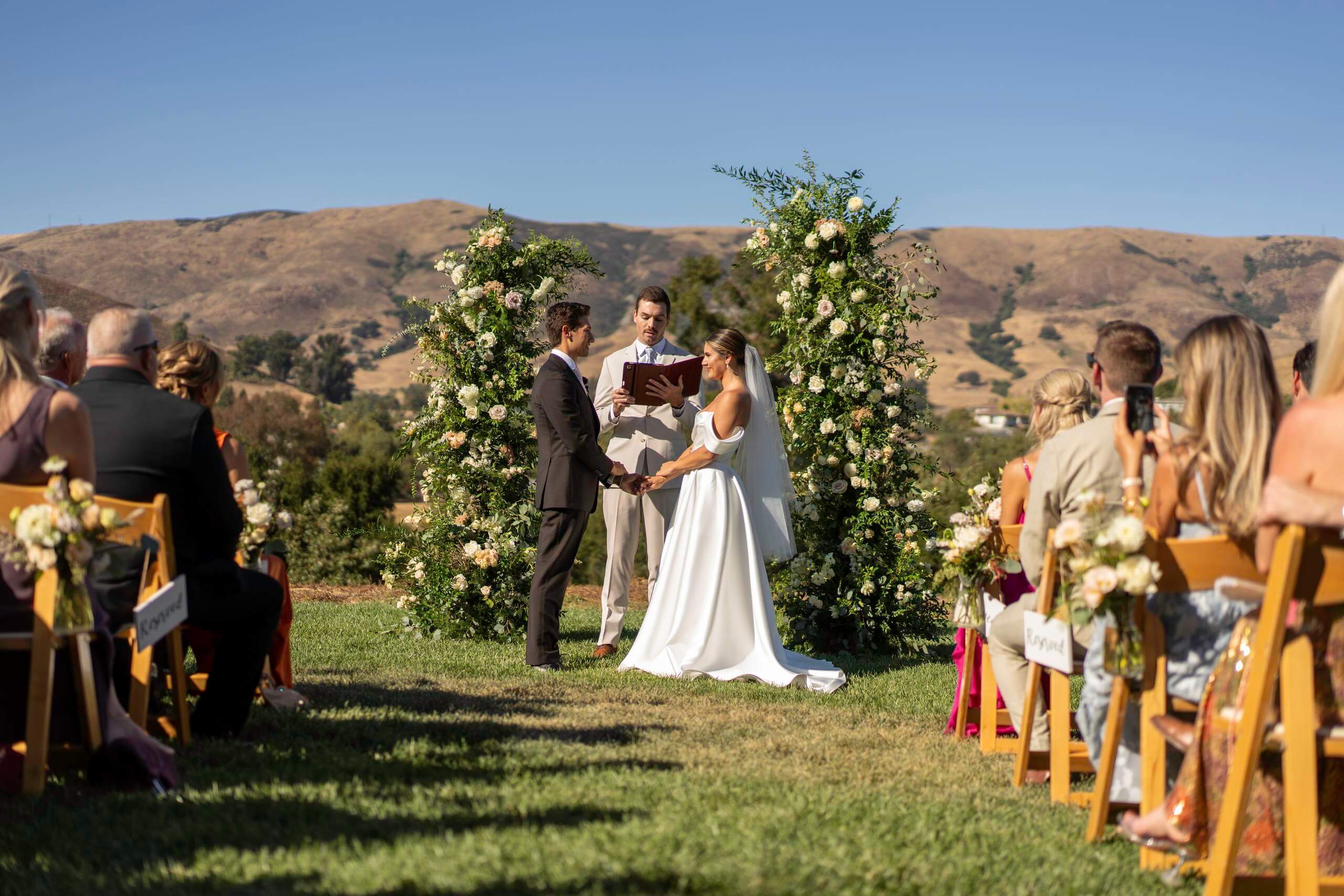 central-coast-outdoor-wedding-ceremony-timeless-images.jpg