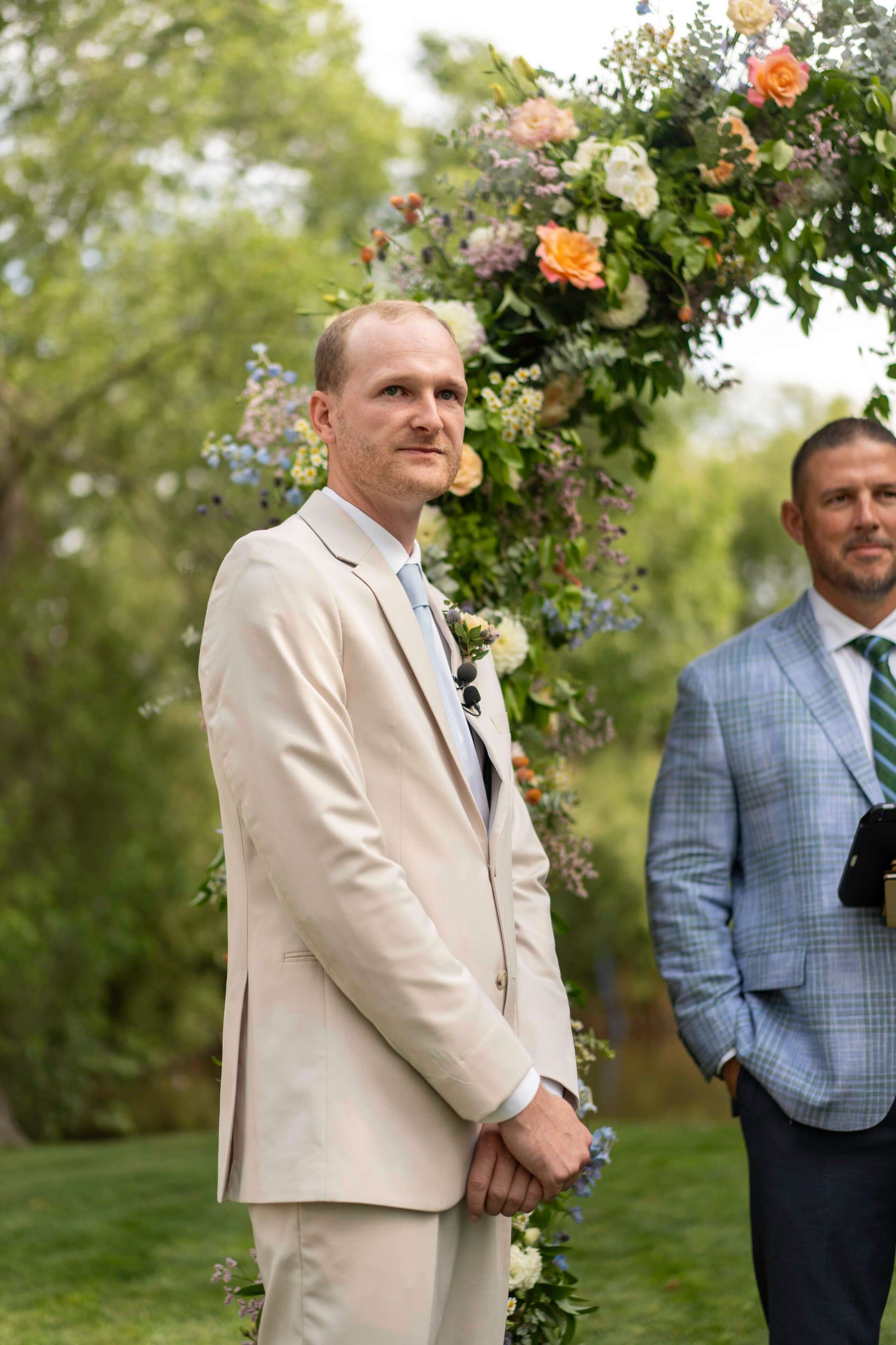 groom-wedding-ceremony-outdoor-california-timeless-images.jpg