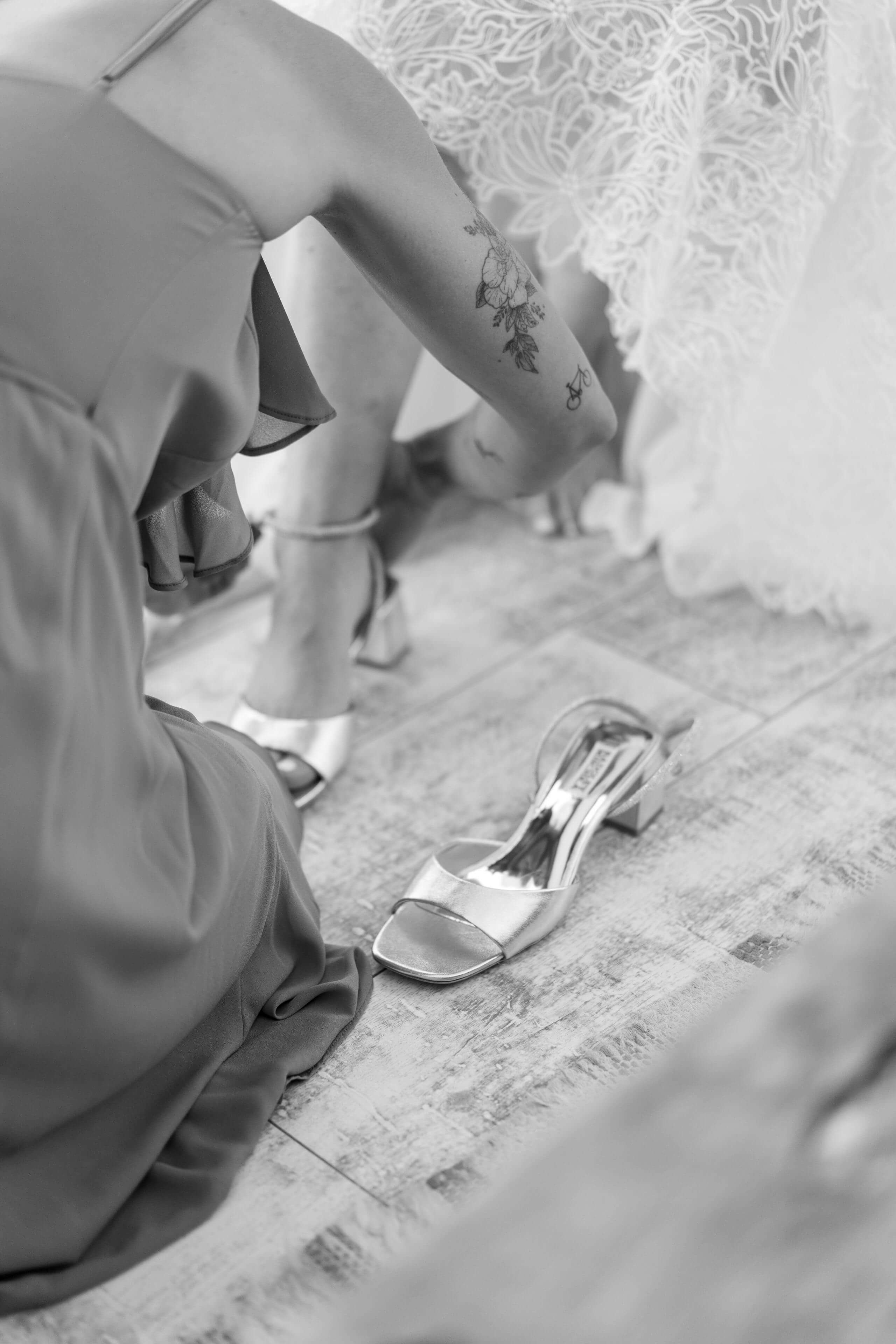 timeless-images-wedding-shoe-adjustment-central-coast.jpg