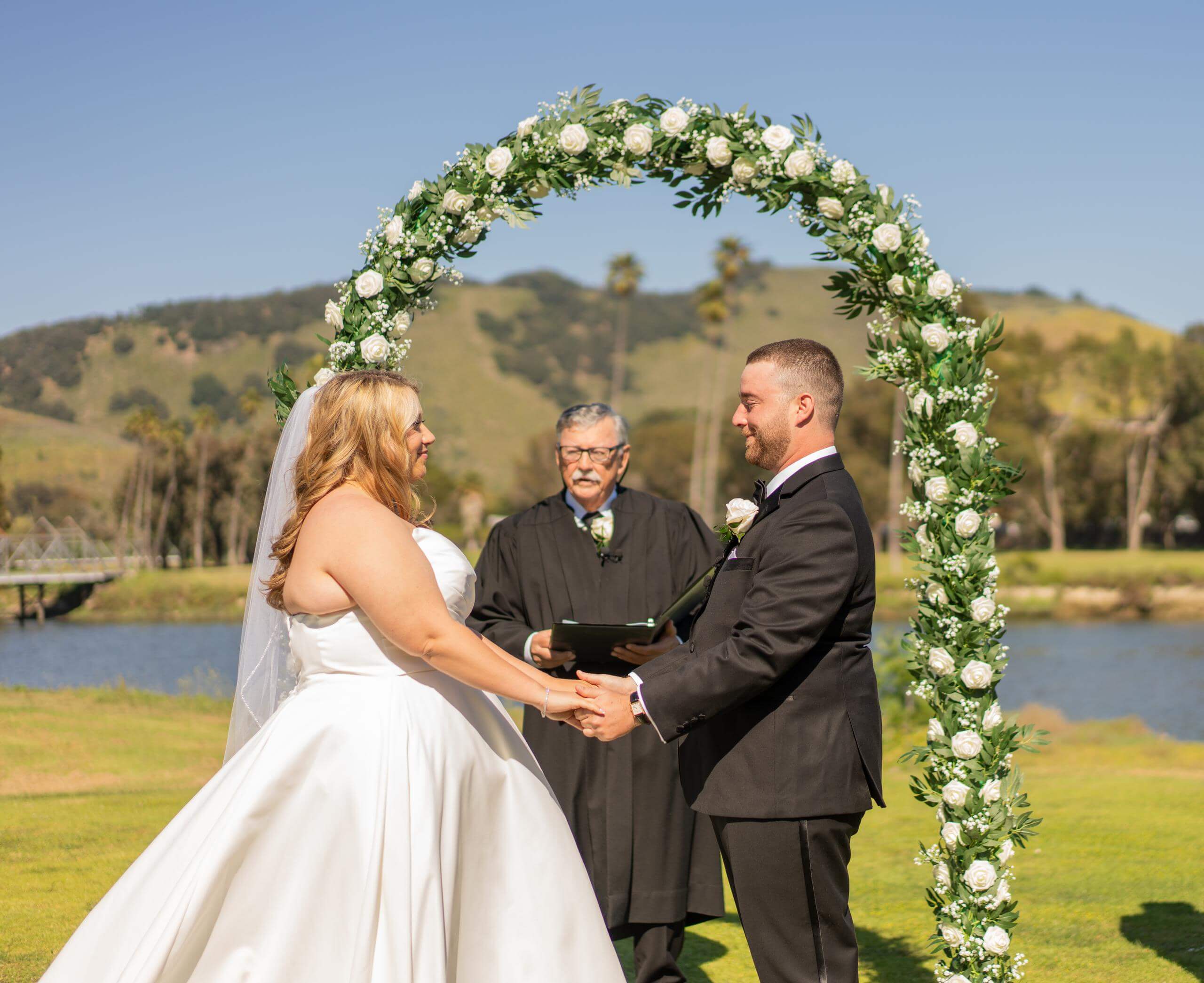 timeless-images-central-coast-c...ding-ceremony-outdoor-arch.jpg