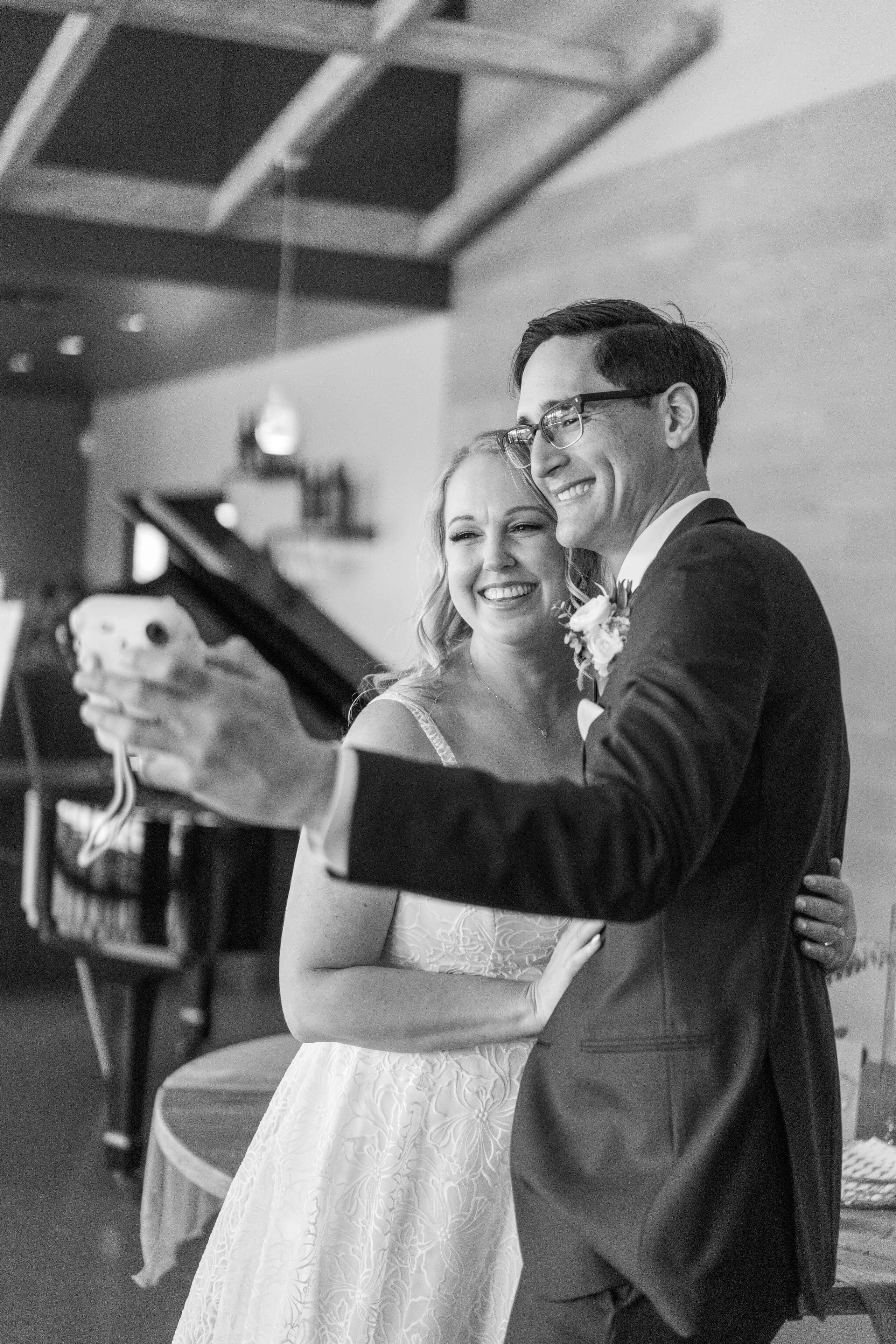 bride-groom-selfie-wedding-timeless-images-california.jpg